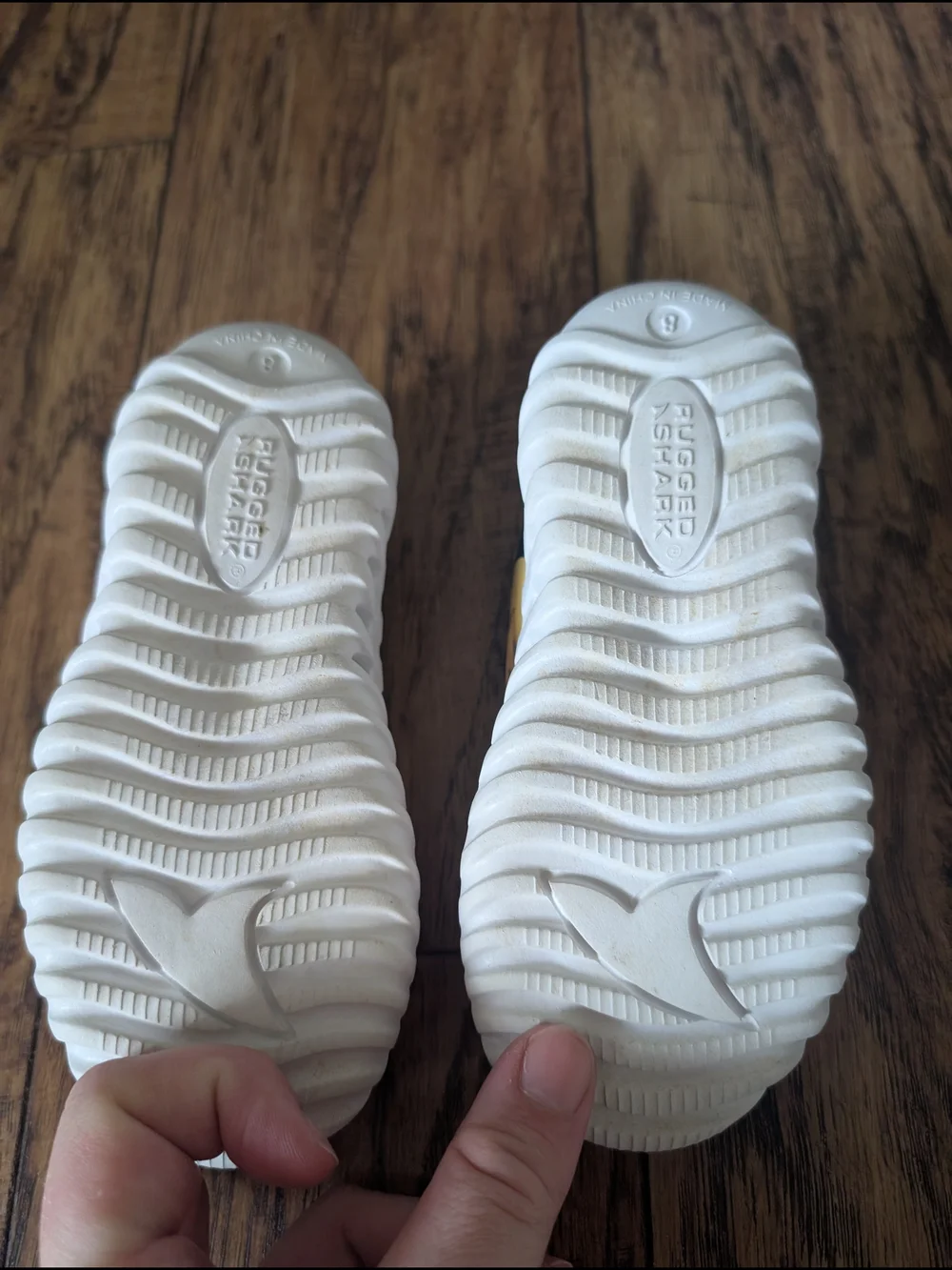 💥3/$24 Rugged Shark Kids Water Shoes Size 8 Toddler